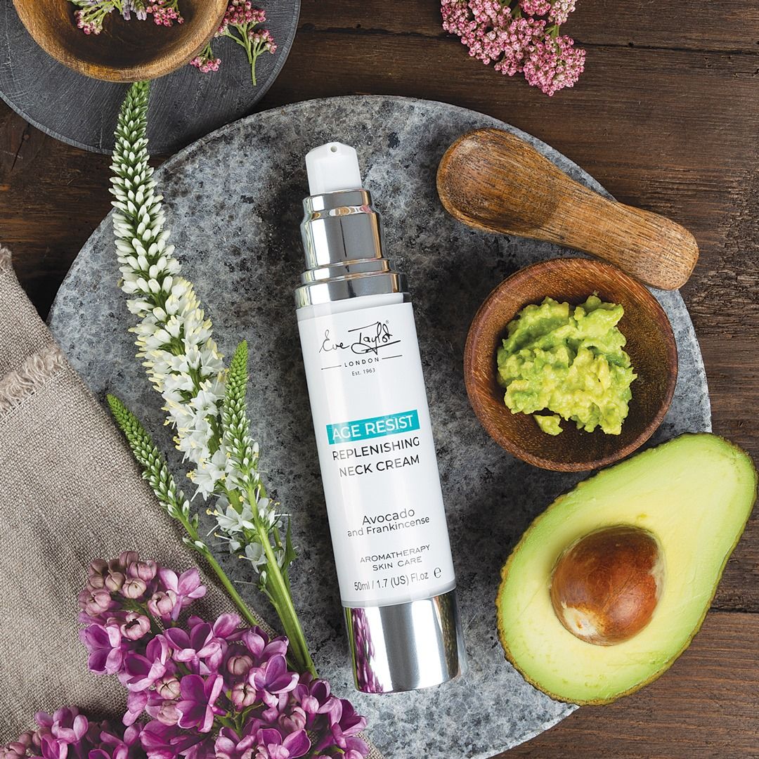 REPLENISHING NECK CREAM